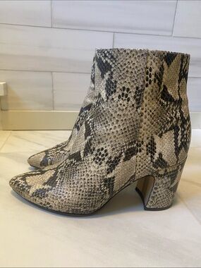 Sam Edelman Snake-Print Pointed Ankle Boots - Black & Cream size 7.5